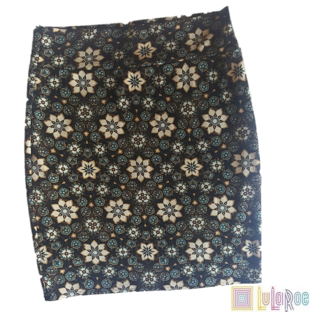 LulaRoe Skirt - Picture 2 of 5